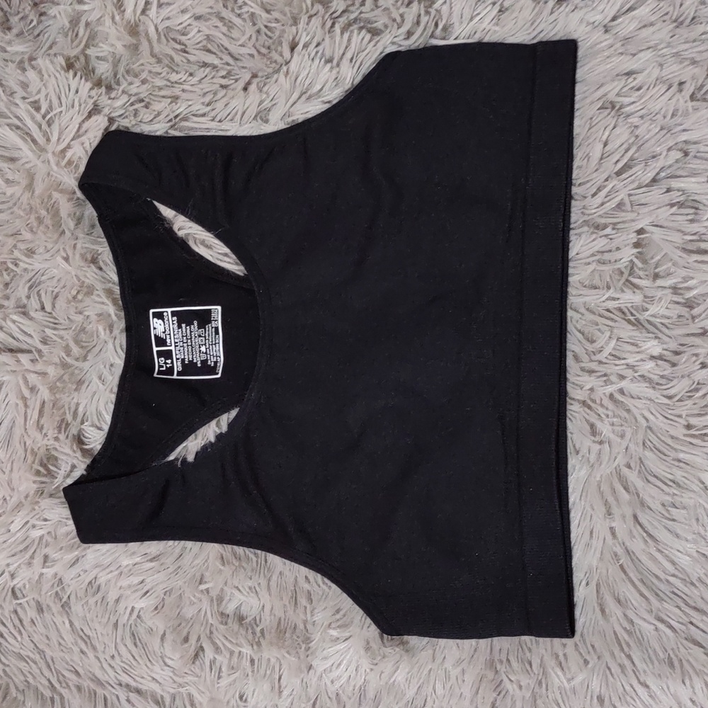 Black new balance sport bra